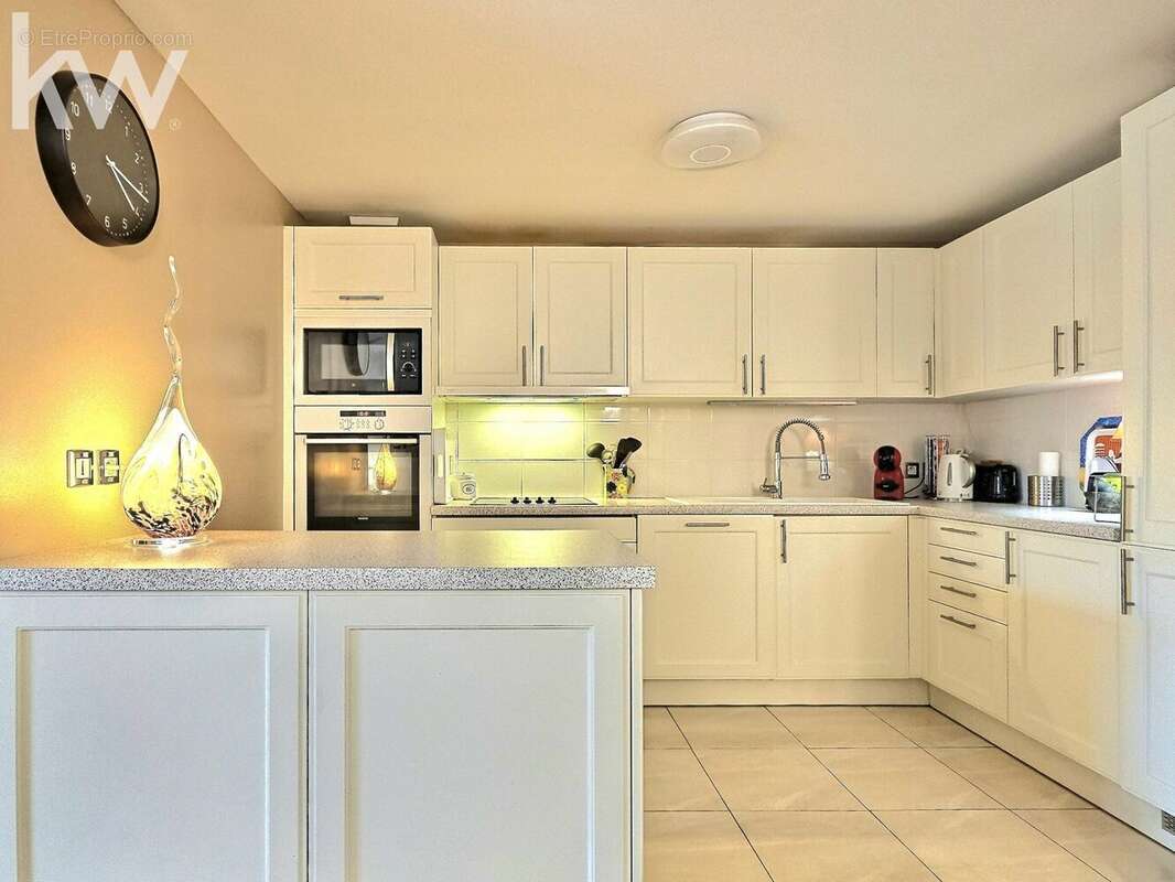 Appartement à HYERES