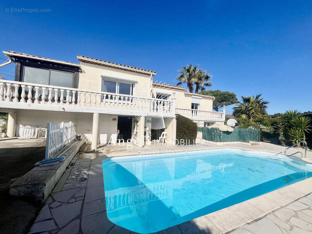 Maison à LES ISSAMBRES