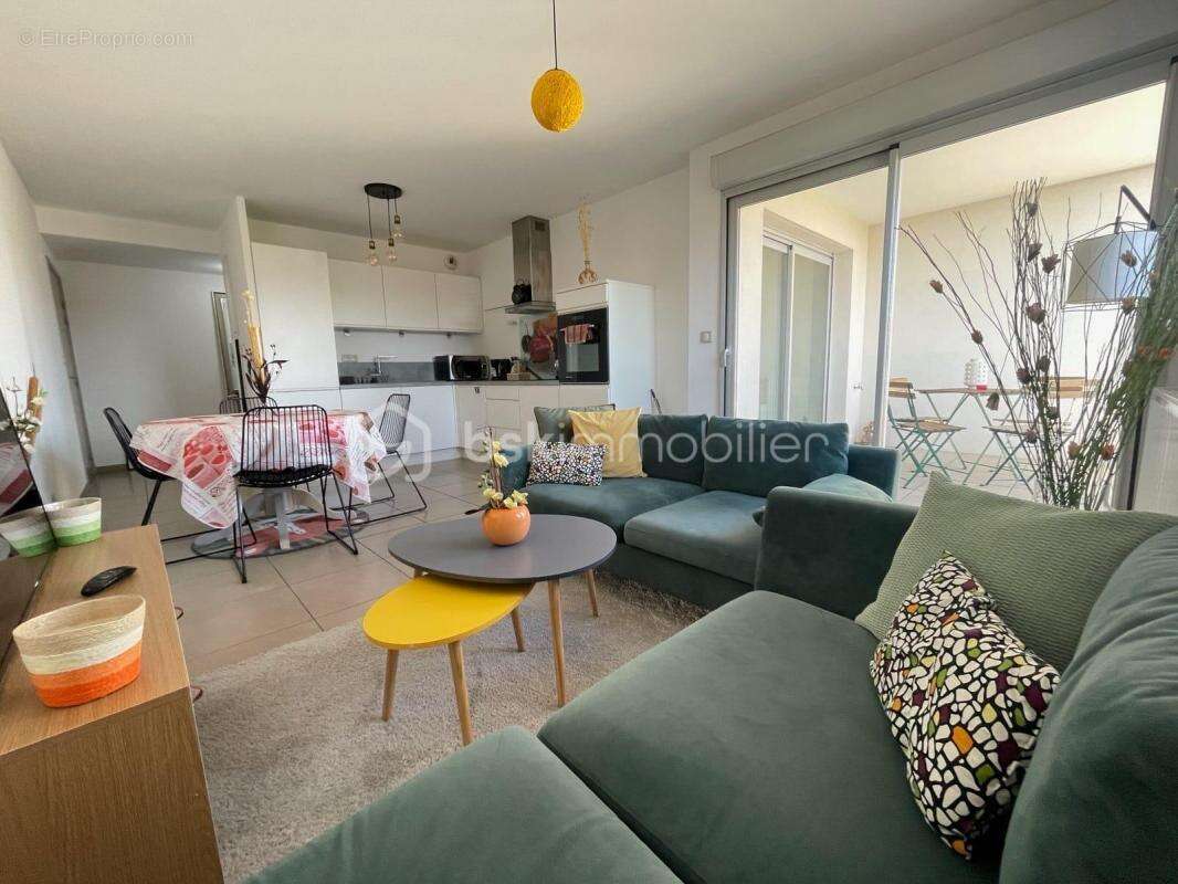 Appartement à JUVIGNAC