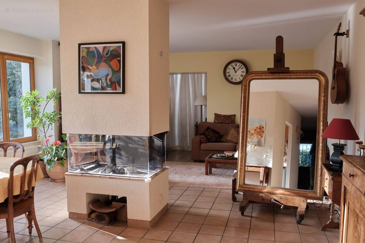 Maison à ECHENEVEX