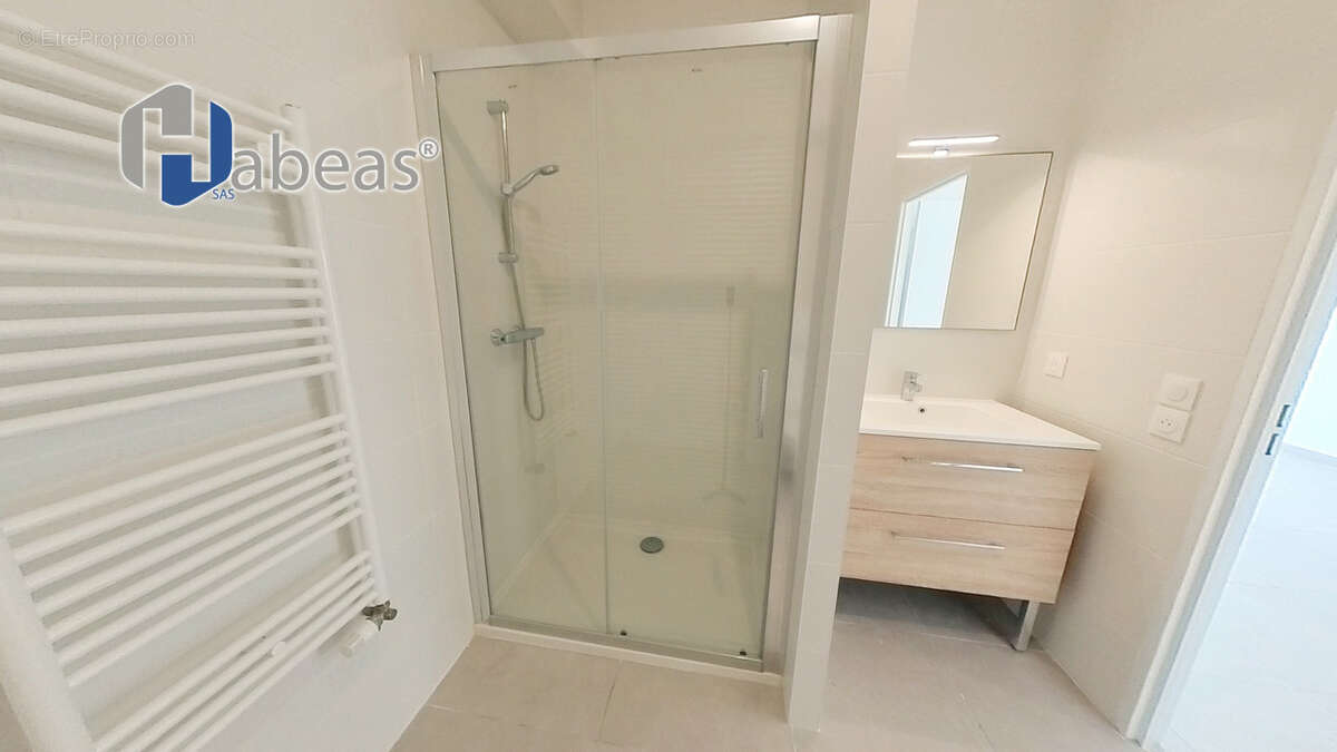 Appartement à LYON-8E