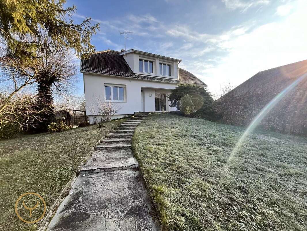Maison à COURTERANGES