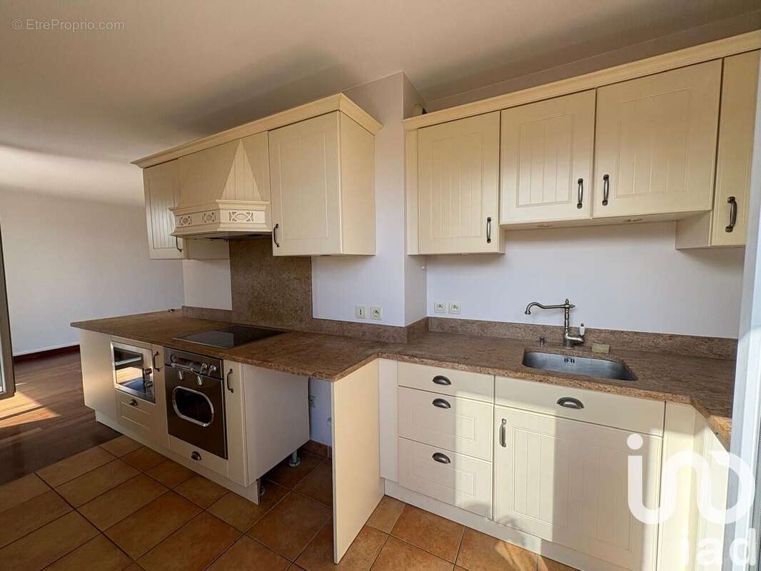 Photo 5 - Appartement à LYON-8E