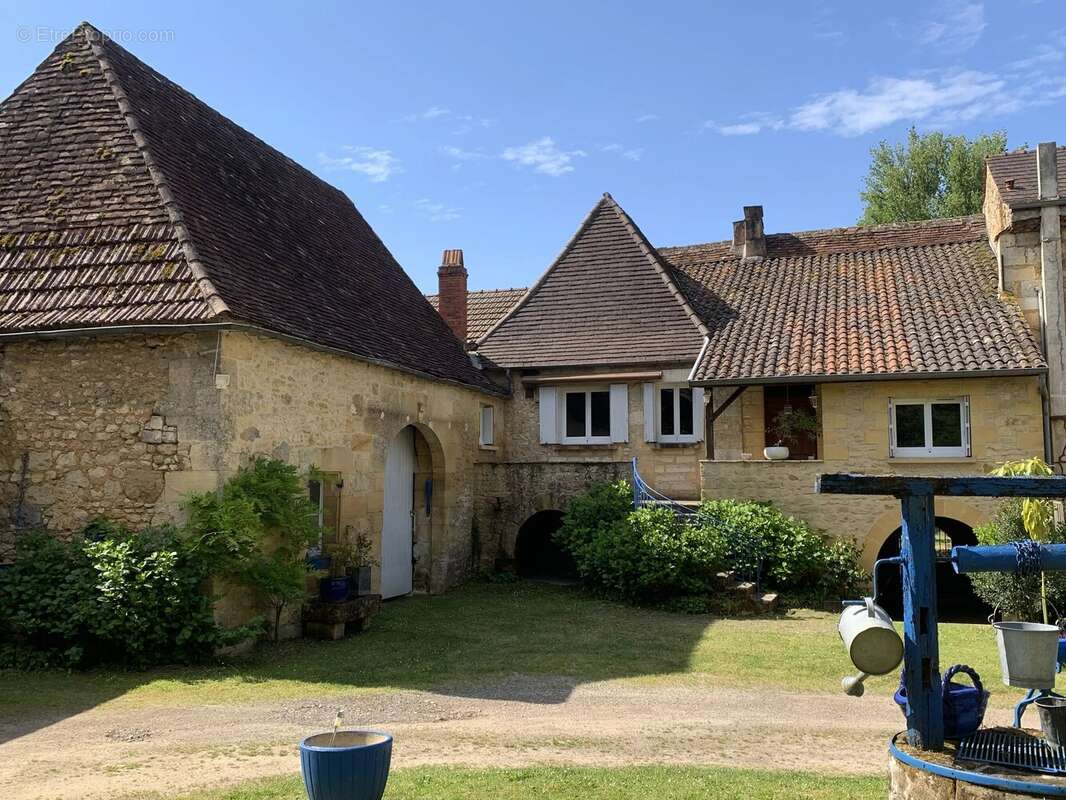 Maison à SAINT-CYPRIEN