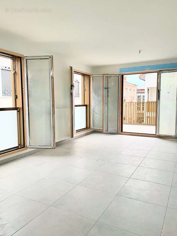 Appartement à LYON-9E