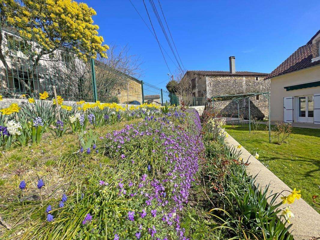 Maison à SOURZAC