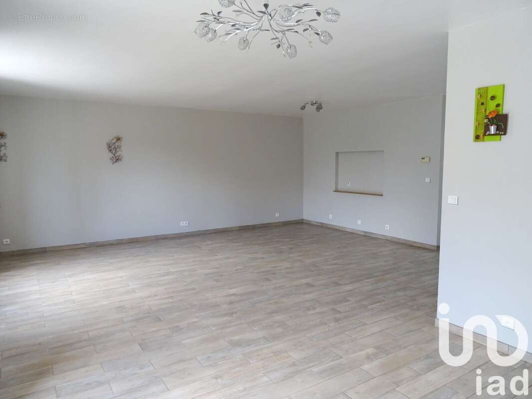 Photo 4 - Maison à POMMEUSE