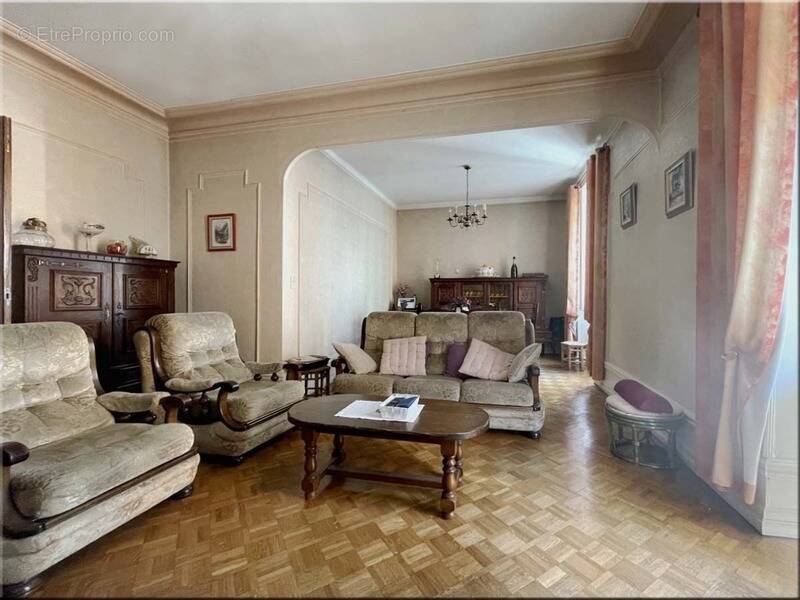 Appartement à BELLEGARDE-SUR-VALSERINE