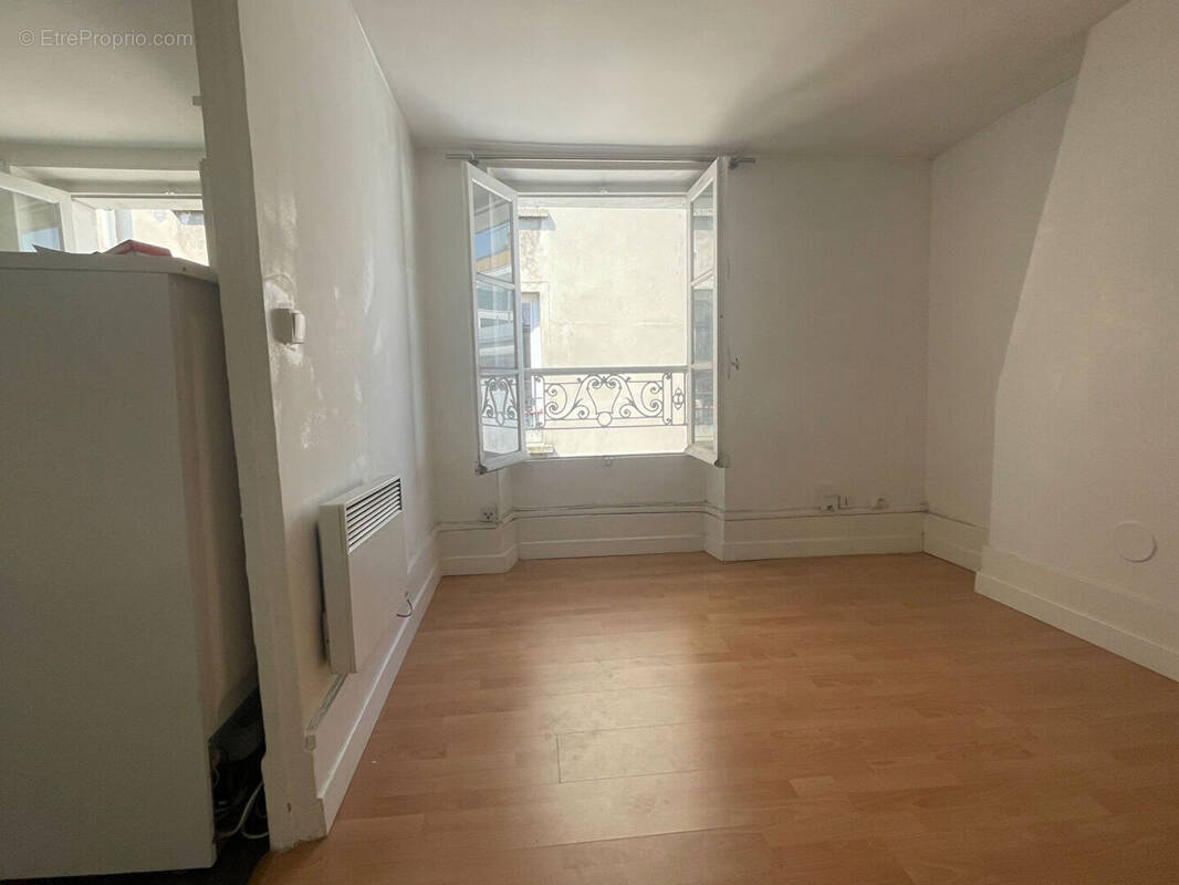 Appartement à PARIS-19E