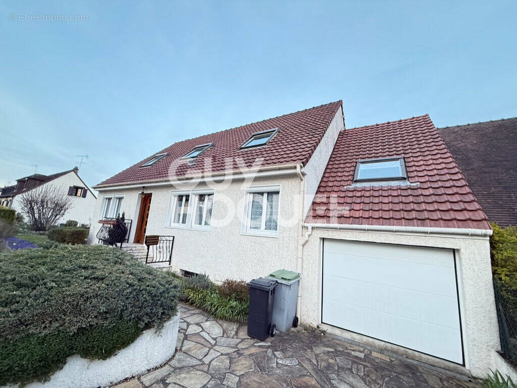 Maison à MONTLHERY