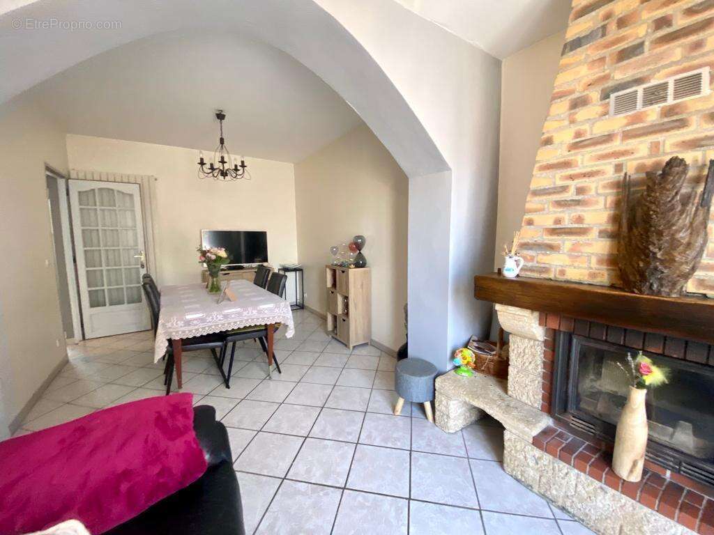 Maison à ANGERVILLE