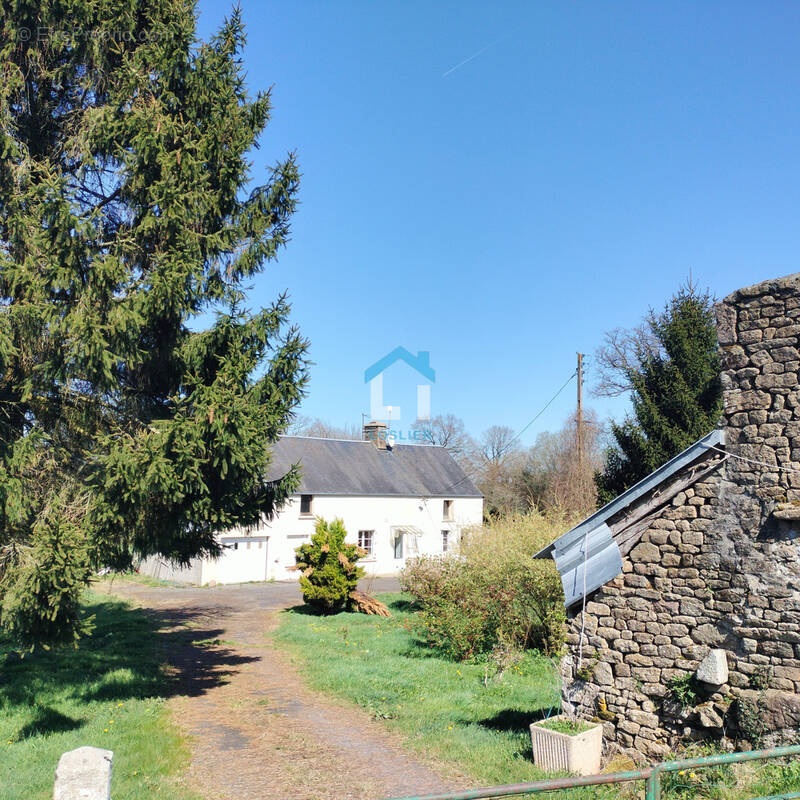 Maison à VILLEDIEU-LES-POELES