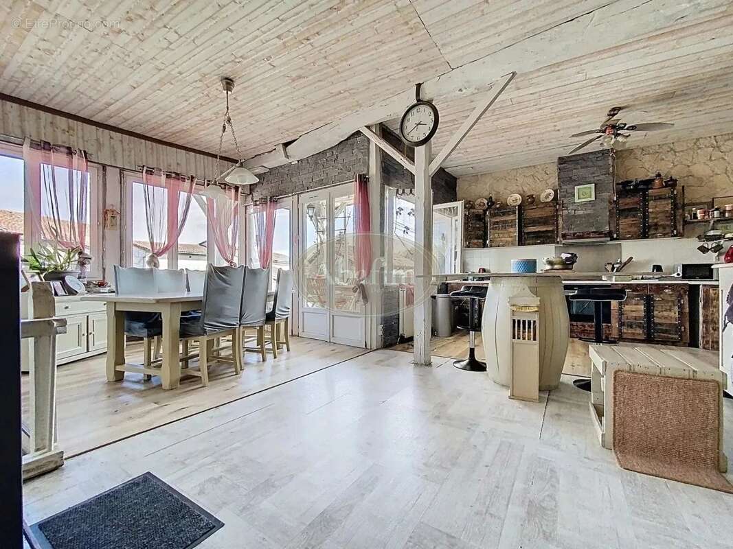 Maison à SAINT-MARTORY