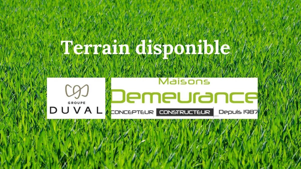 Terrain à CHAVAGNE