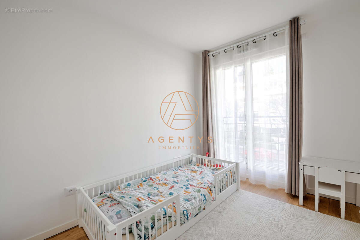 Appartement à SAINT-MAUR-DES-FOSSES