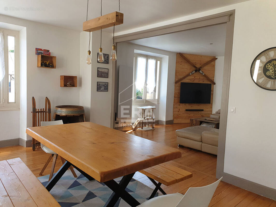 Appartement à LE PONT-DE-BEAUVOISIN