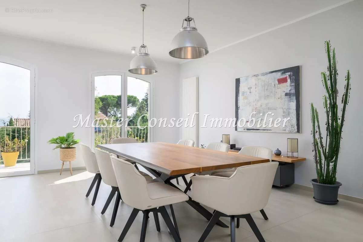 Maison à MOUGINS
