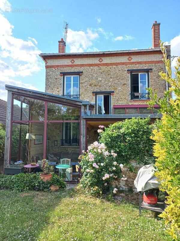 Photo 1 - Maison à CHEVRY-COSSIGNY