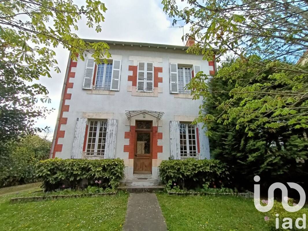 Photo 1 - Maison à CUSSET