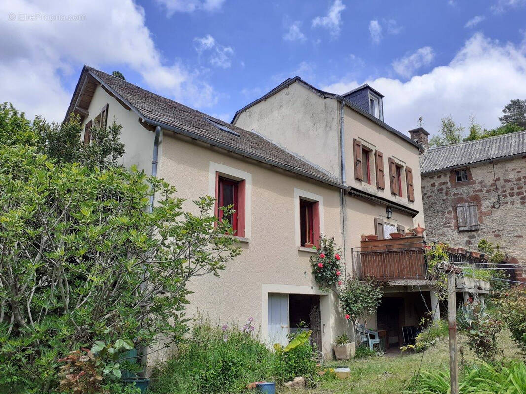 Maison à SAINT-LAURENT-D&#039;OLT