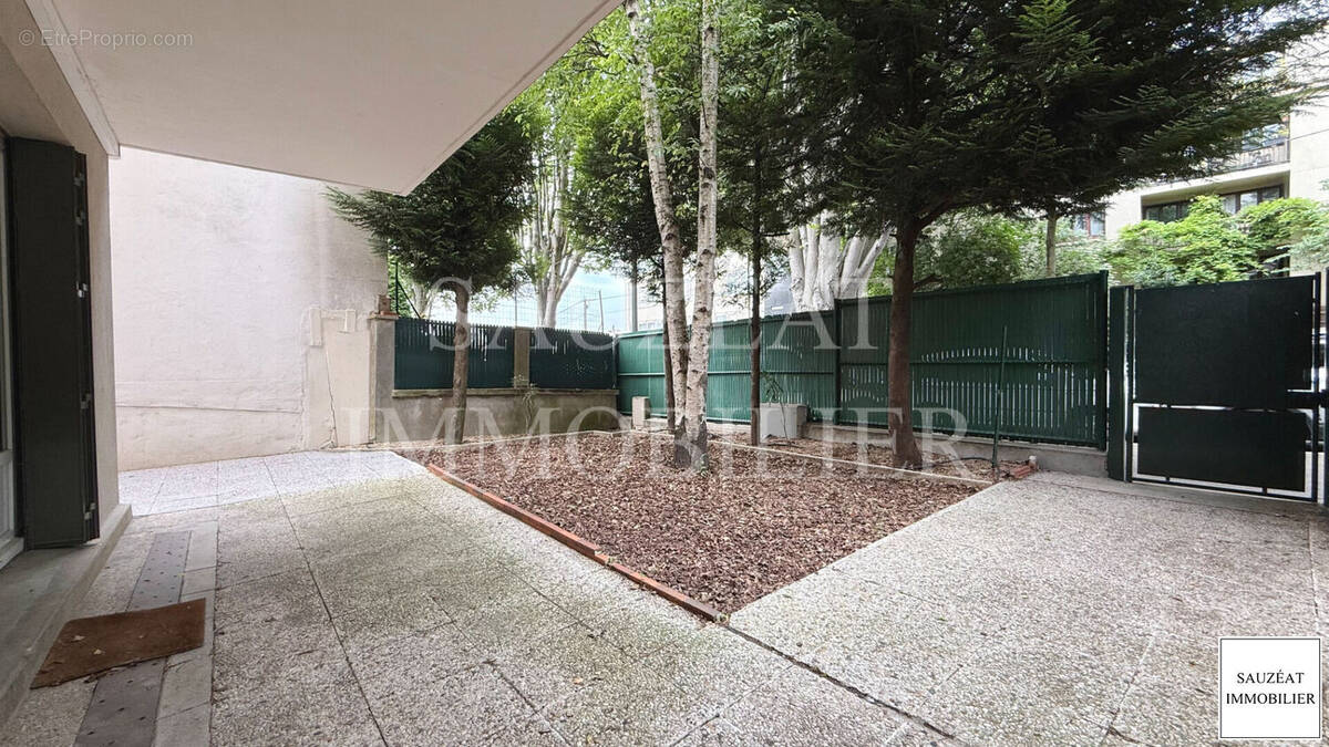 Appartement à BAGNEUX