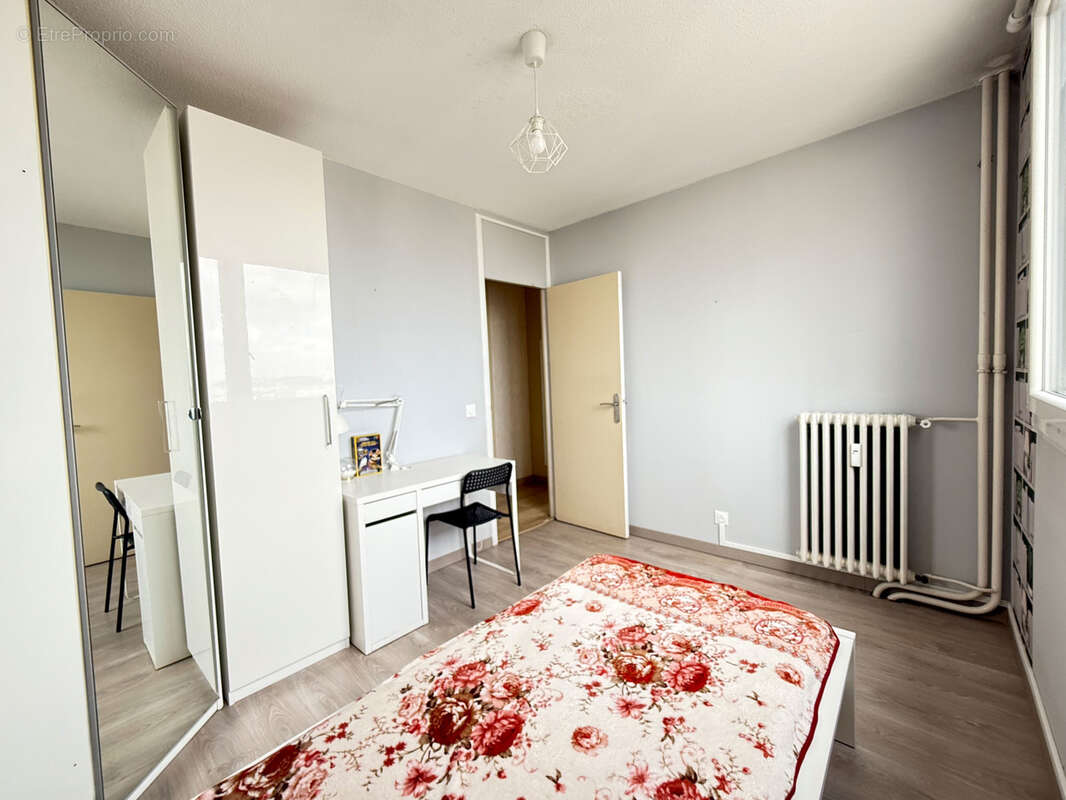 Appartement à LYON-8E