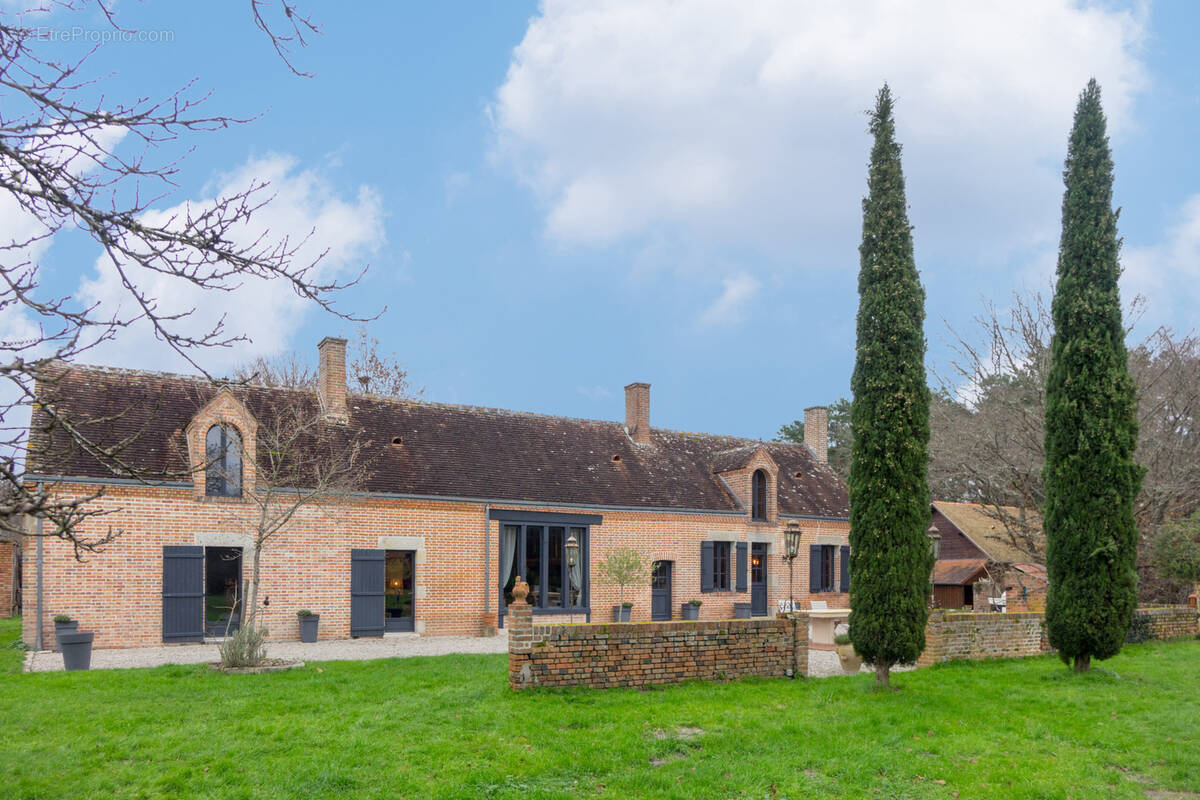 Maison à MENESTREAU-EN-VILLETTE