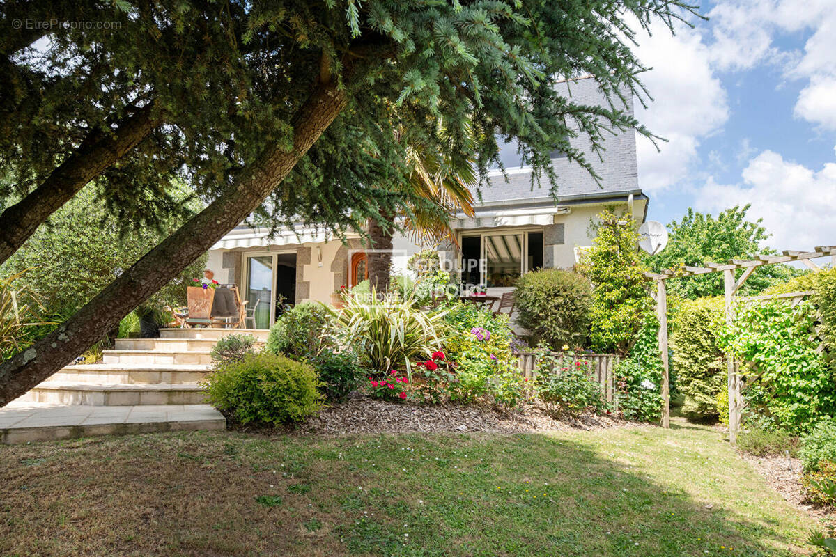 Maison à NOYAL-SUR-VILAINE