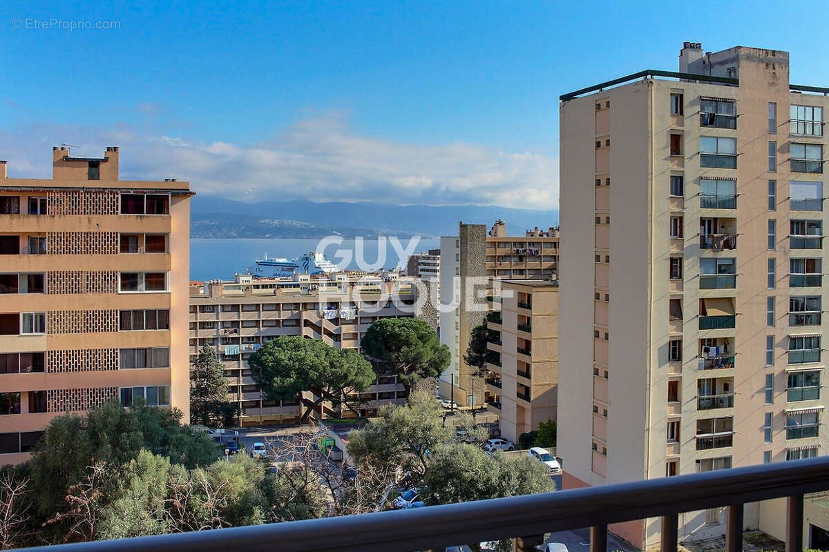 Appartement à AJACCIO