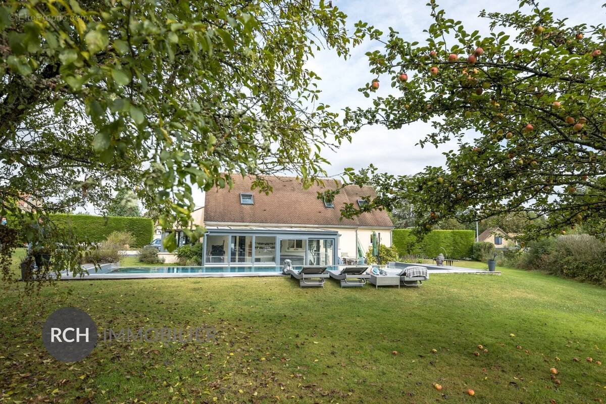 Maison à MONTFORT-L&#039;AMAURY