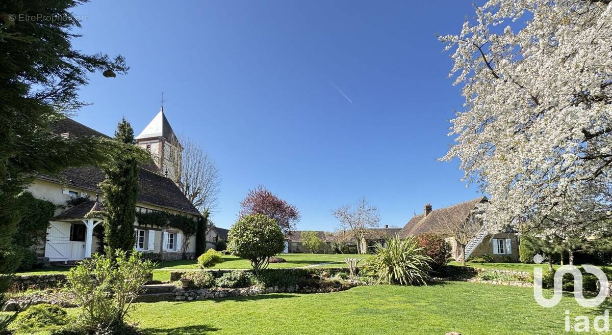 Photo 1 - Maison à ANET