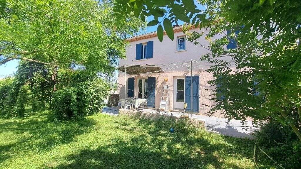 Maison à MAZAN