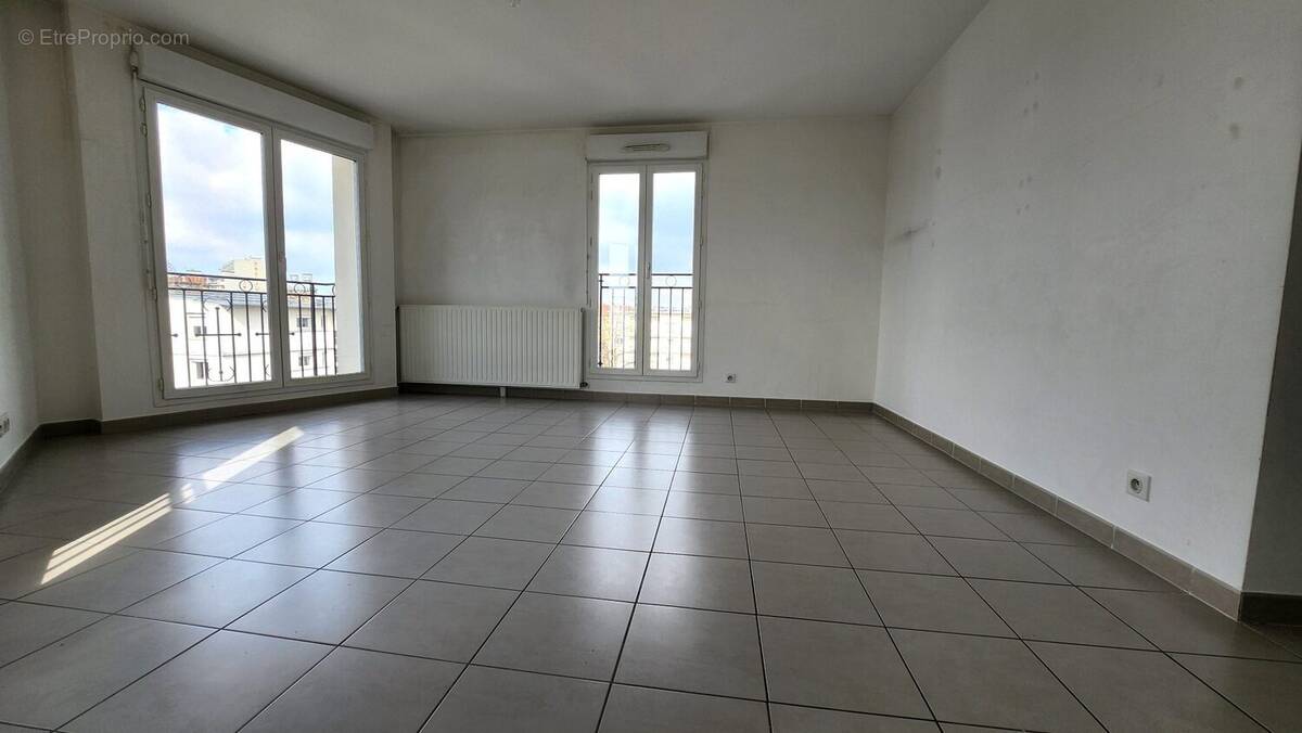 Appartement à MAISONS-ALFORT