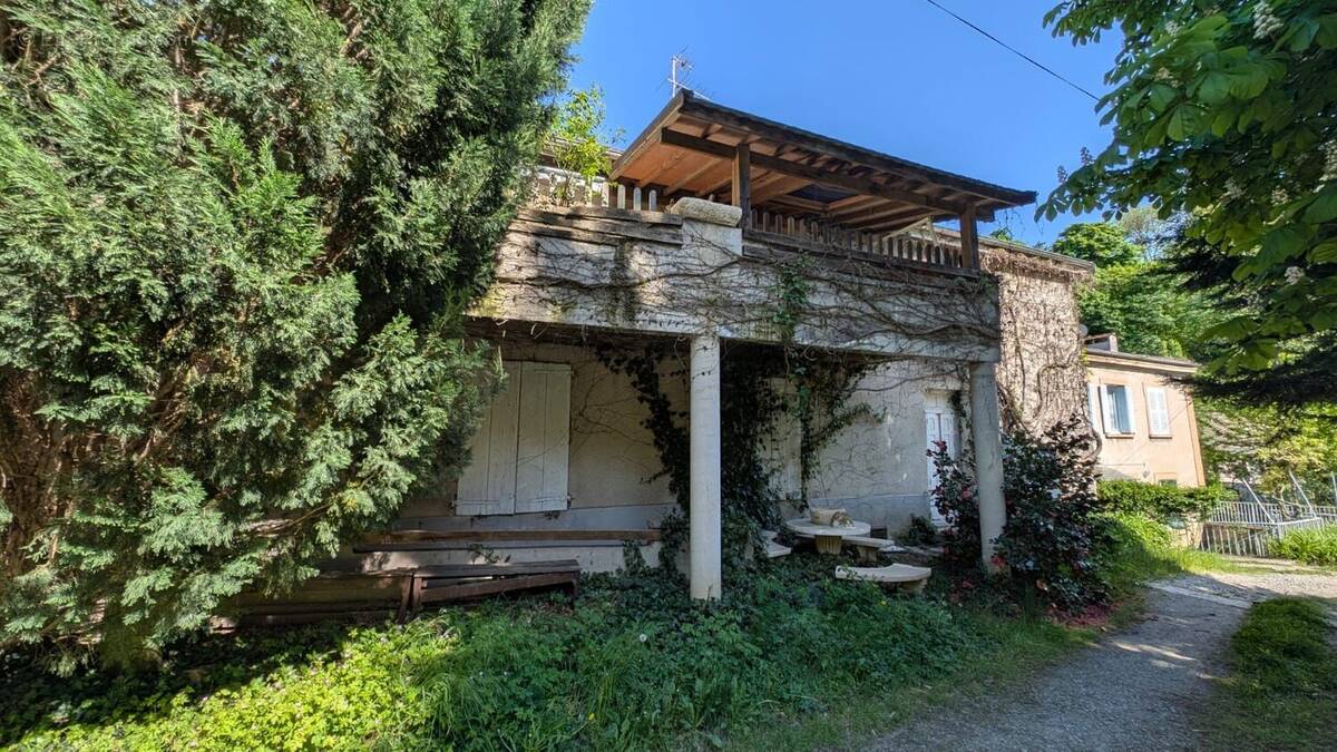 Maison à SAINT-PAUL-EN-JAREZ