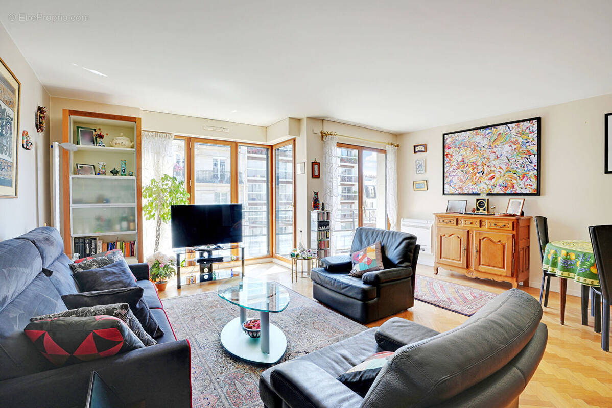 Appartement à PARIS-15E