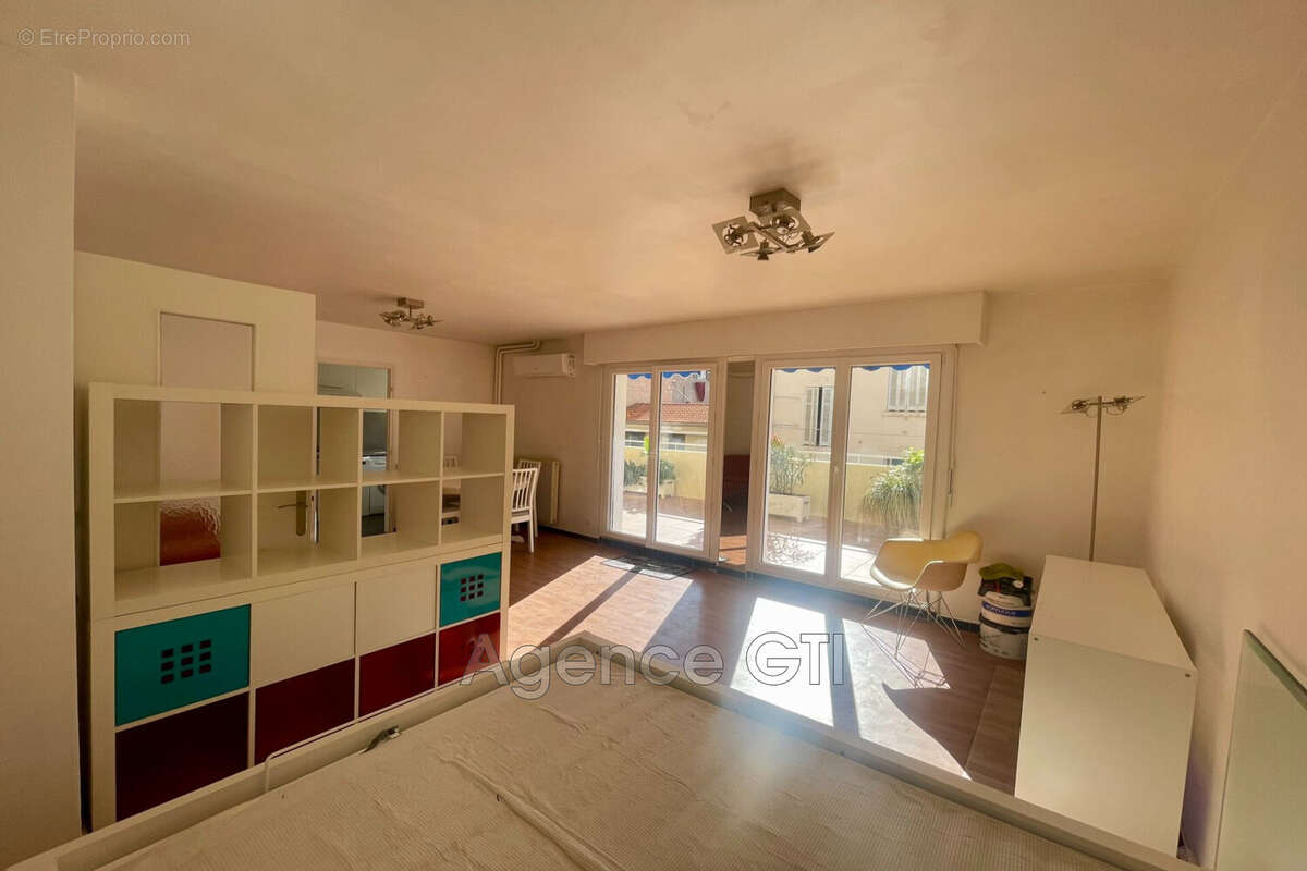 Appartement à HYERES