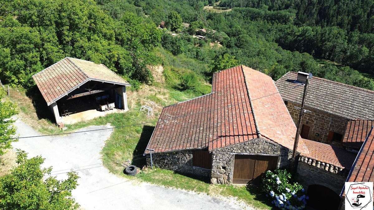 Maison à SAINT-VICTOR