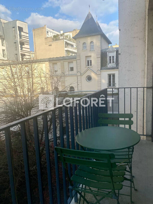 Appartement à PARIS-15E