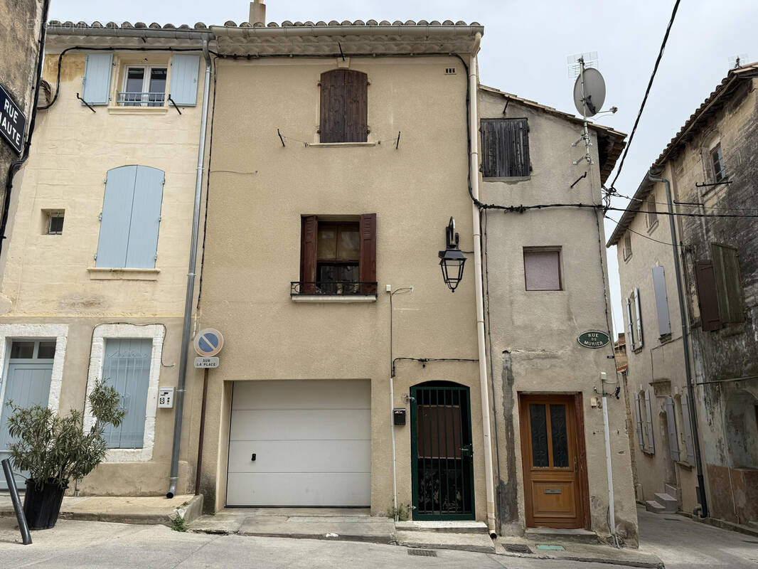 Maison à SAINT-GILLES