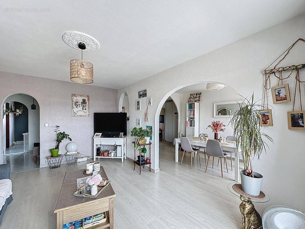 Appartement à SAINT-PRIEST