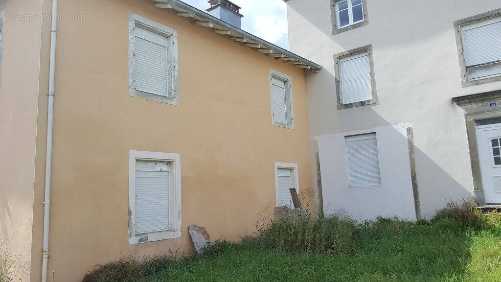 Appartement à REMONCOURT