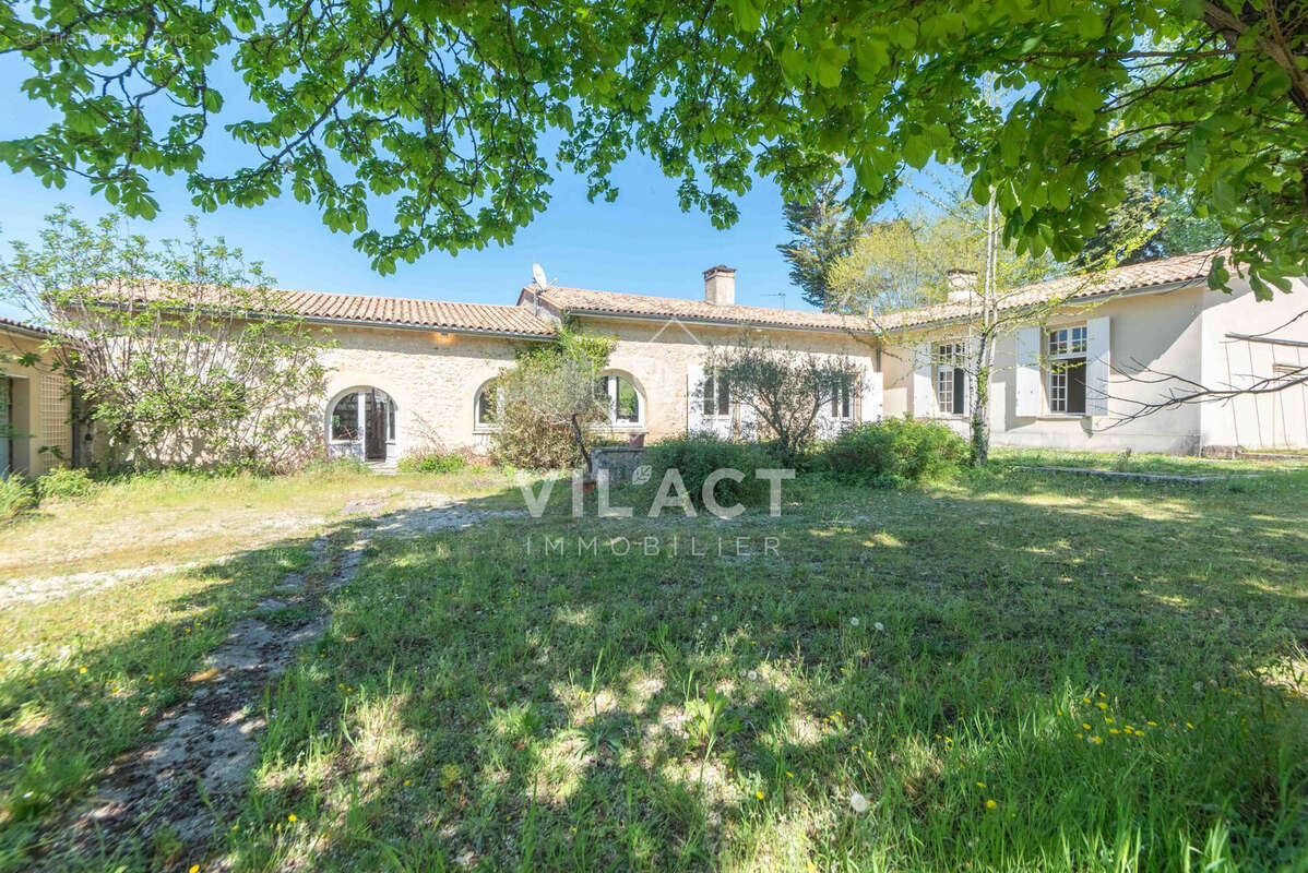 Maison à CAMBLANES-ET-MEYNAC