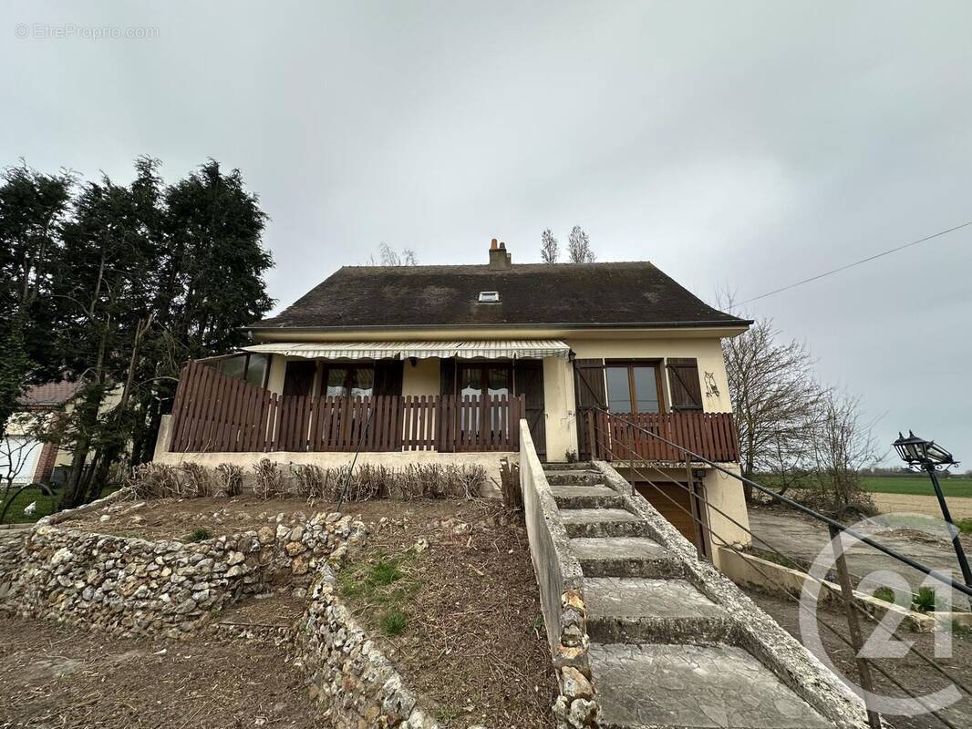 Maison à BROU