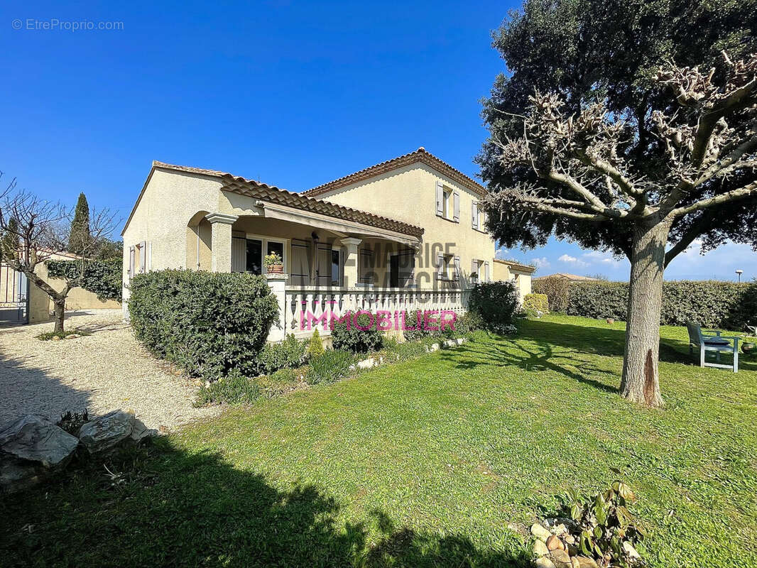 Maison à CHATEAUNEUF-DE-GADAGNE
