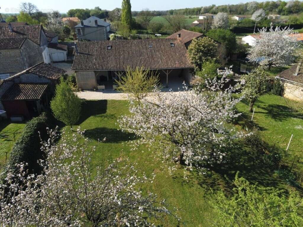 Maison à CIVRAY