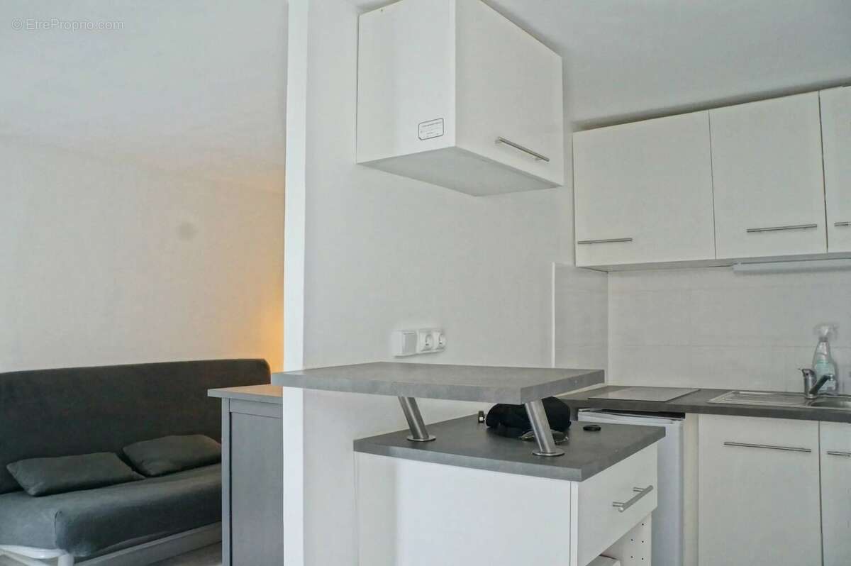 Appartement à PARIS-1E