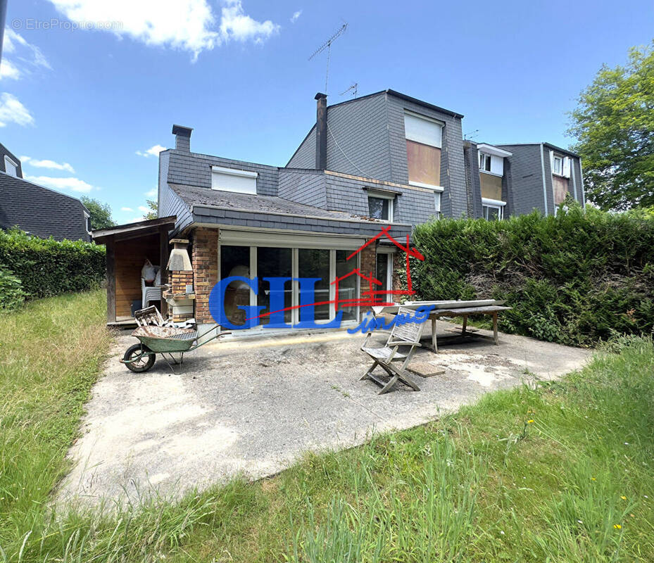 Maison à CESSON