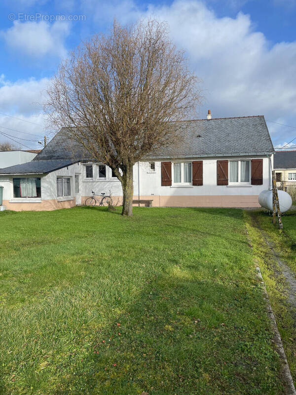 Maison à SAINT-MARS-DU-DESERT