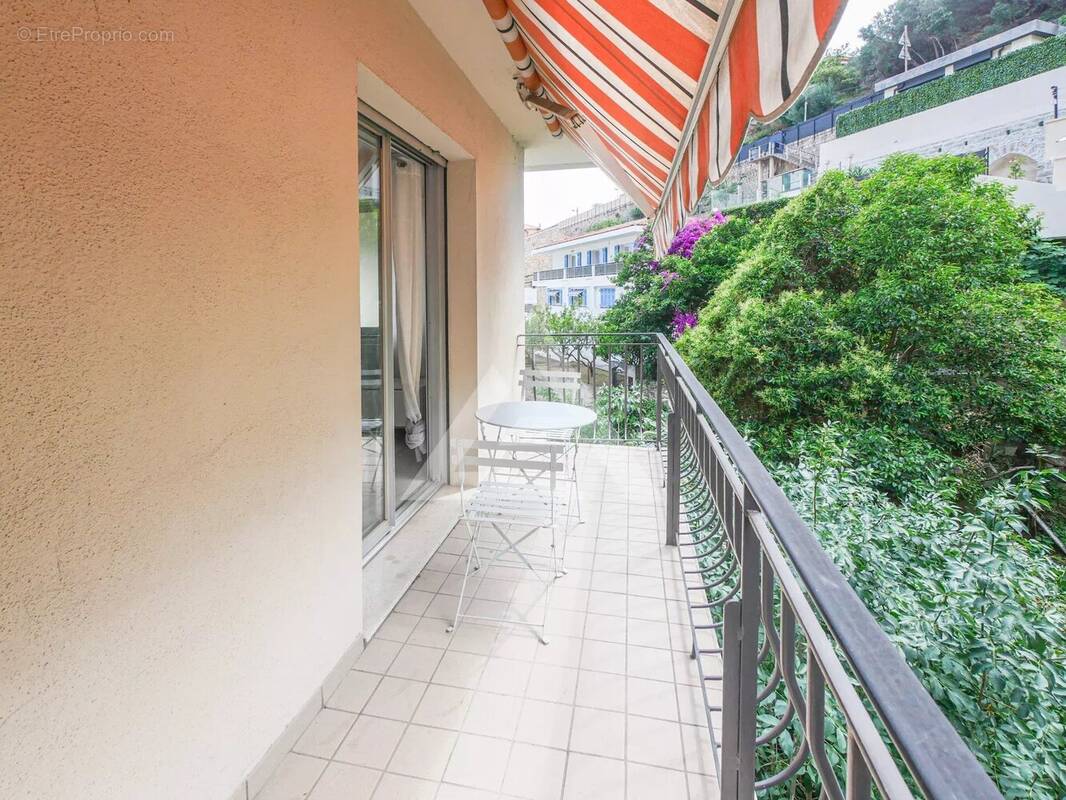Appartement à ROQUEBRUNE-CAP-MARTIN
