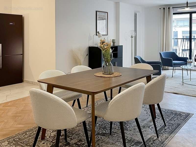 Appartement à SURESNES